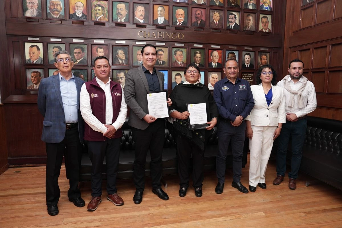 René Martínez Elizondo, titular del Departamento de Irrigación de la UACh, destacó que 30 estudiantes, originarios del estado de México, con las características específicas para realizar el servicio social o estancia preprofesional, podrán participar en las asesorías y capacitaciones propuestas para la zona nororiente mexiquense.