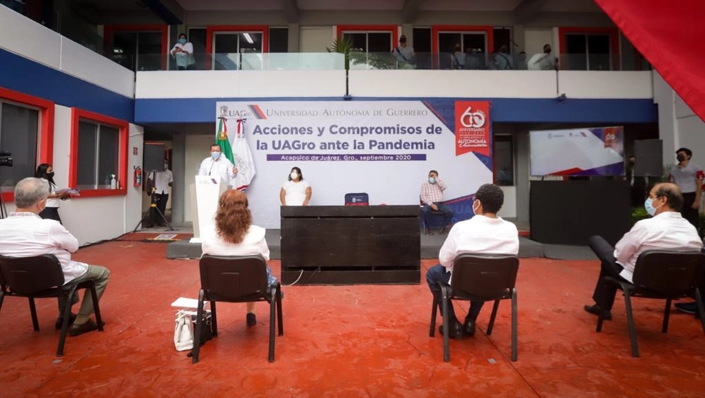 El rector Javier Saldaña lo acordó en convenio con los sindicatos de la institución. Foto @JavSaldana