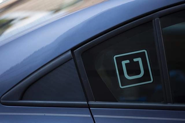 Vehículo de la plataforma UBER en imagen de archivo. Foto Afp