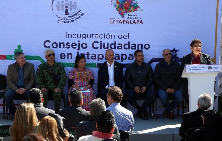 Intervención de la titular de la PGJ CDMX, Ernestina Godoy Ramos, durante la inauguración de la oficina del Consejo Ciudadano de Iztapalapa. Foto Jesús Villaseca/ La Jornada