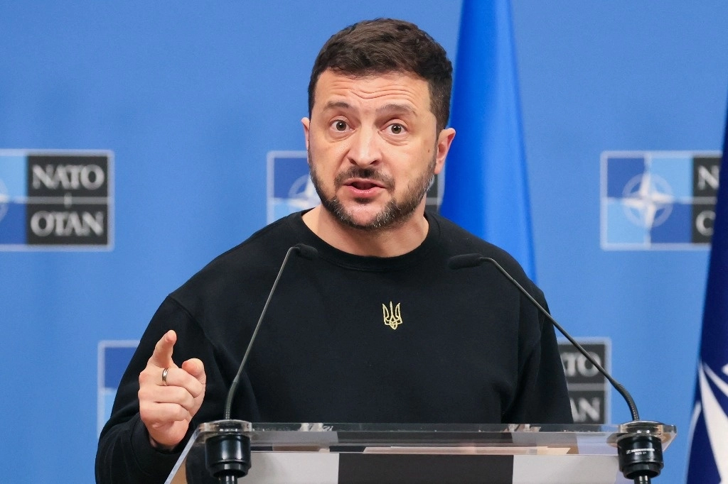 Volodymir Zelensky, presidente de Ucrania, durante una conferencia de prensa en la sede de la OTAN, en Bruselas, Bélgica, el 17 de octubre de 2024. Foto Afp 

