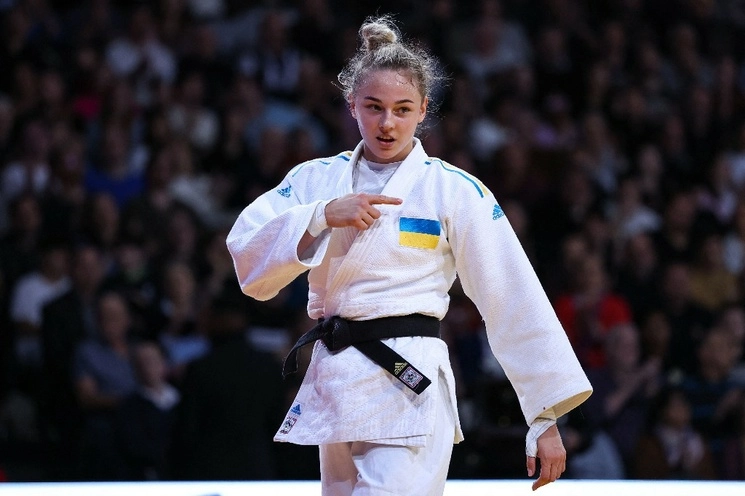 Daria Bilodid, campeona ucrania de judo de 2019, lamentó que se permita participar en eventos internacionales a "militares de un país terrorista". Foto Afp