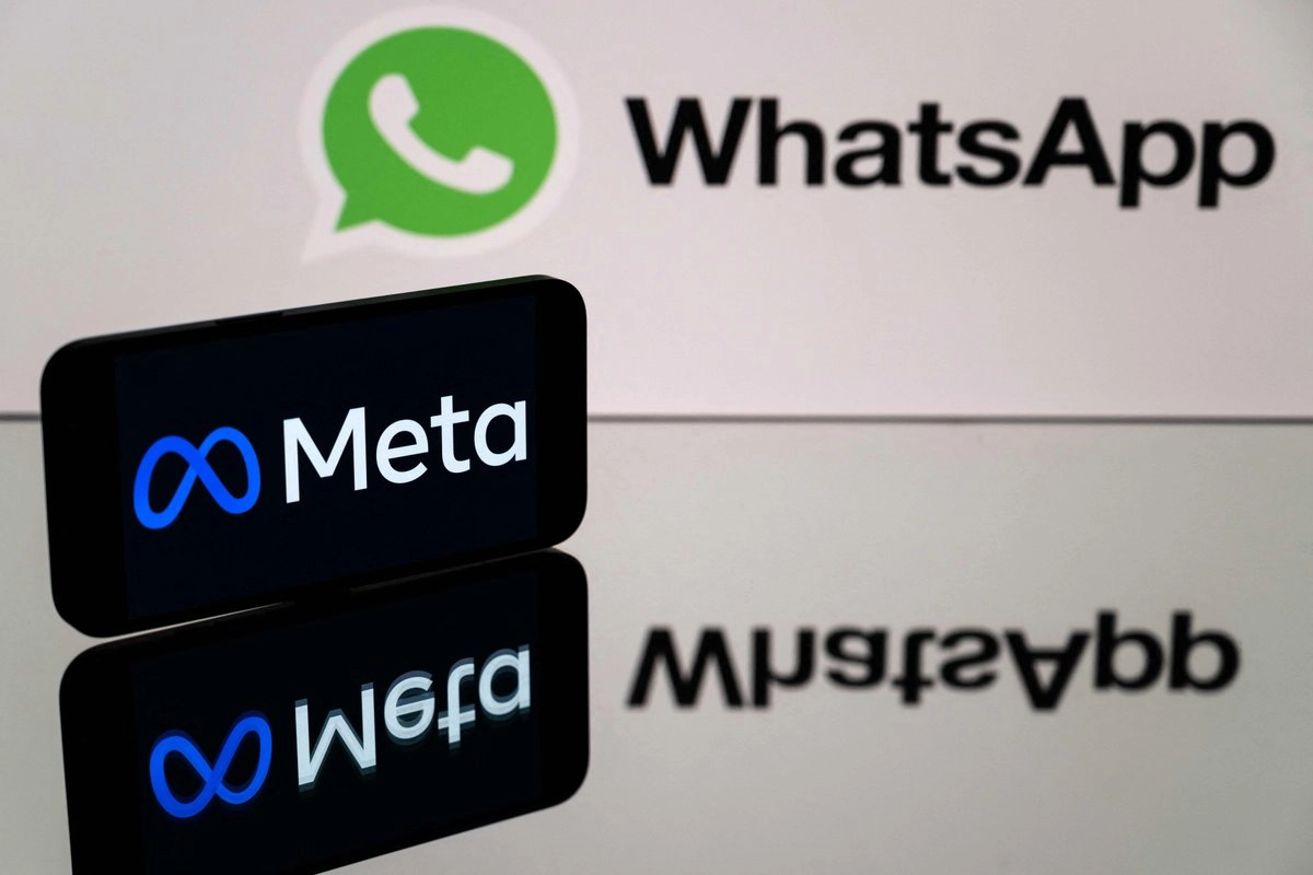 La Comisión Europea dijo que una nueva política anunciada por Meta "podría impedir que terceros proveedores" de IA "ofrezcan sus servicios a través de WhatsApp".