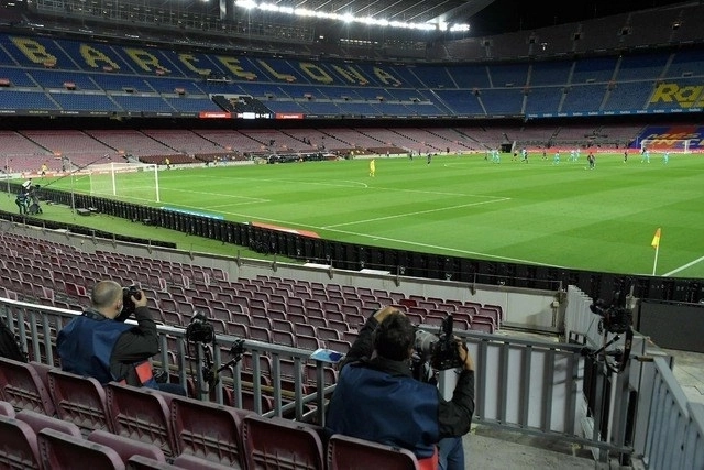La UEFA mantuvo  una multa de 500 mil euros (537 mil dólares) contra el FC Barcelona por violación de sus reglas de control financiero. Foto Afp / Archivo