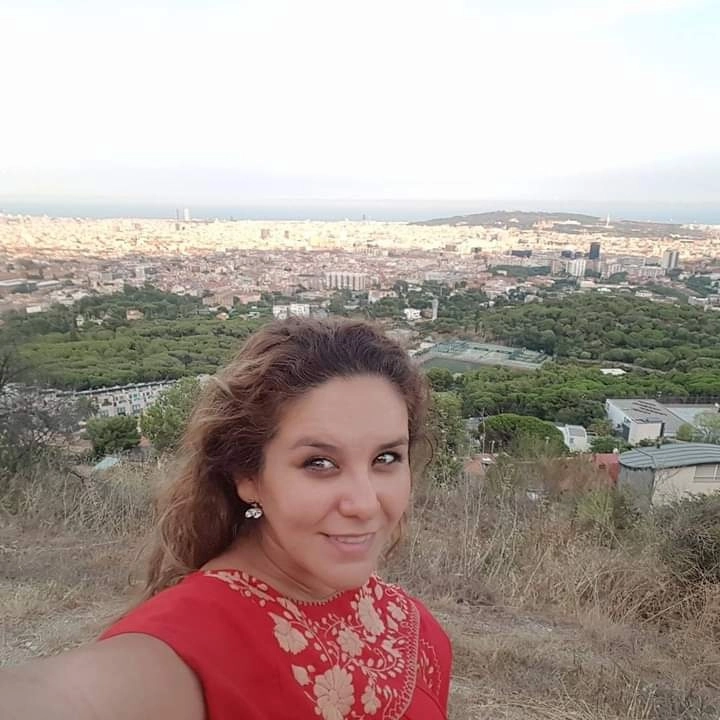 La abogada penalista, quien fue titular de Desarrollo Social en San Pedro Cholula, conducía un auto cuando fue alcanzada por dos sujetos que la perseguían. Foto tomada de su cuenta de Facebook