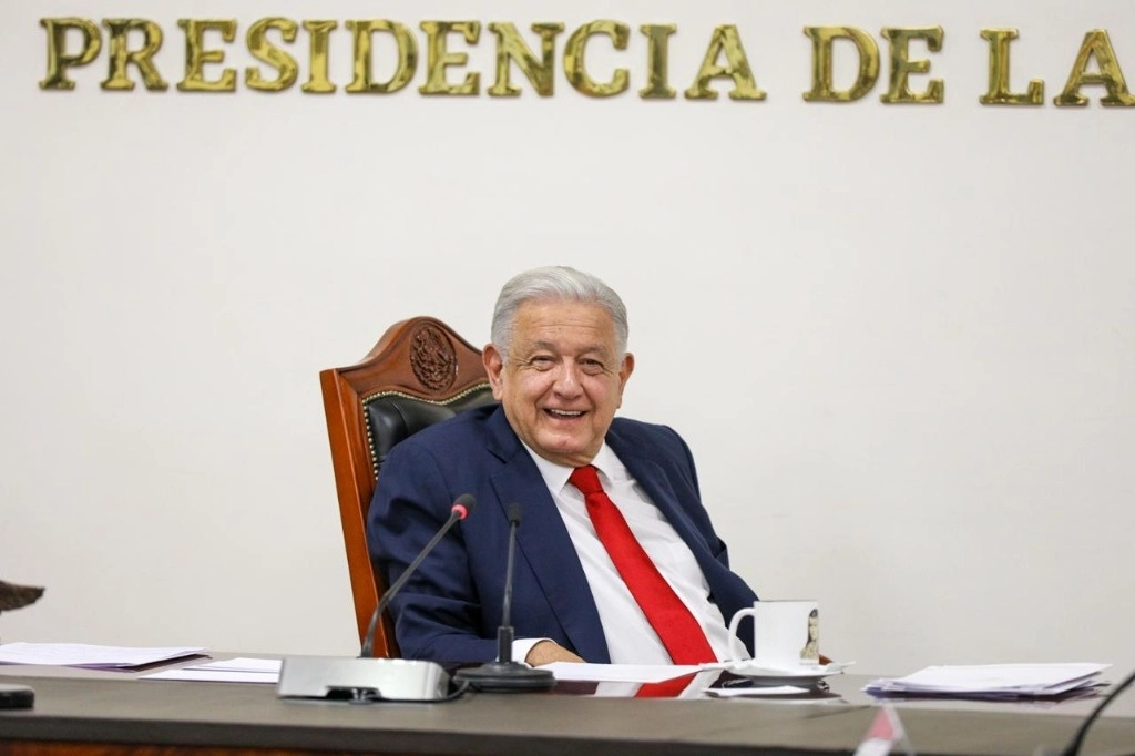 El presidente Andrés Manuel López Obrador encabezó la reunión de seguridad, la cual fue abierta a medios de comunicación en el salón Ignacio Zaragoza, de Palacio Nacional, el 2 de agosto de 2024. Foto Pablo Ramos
