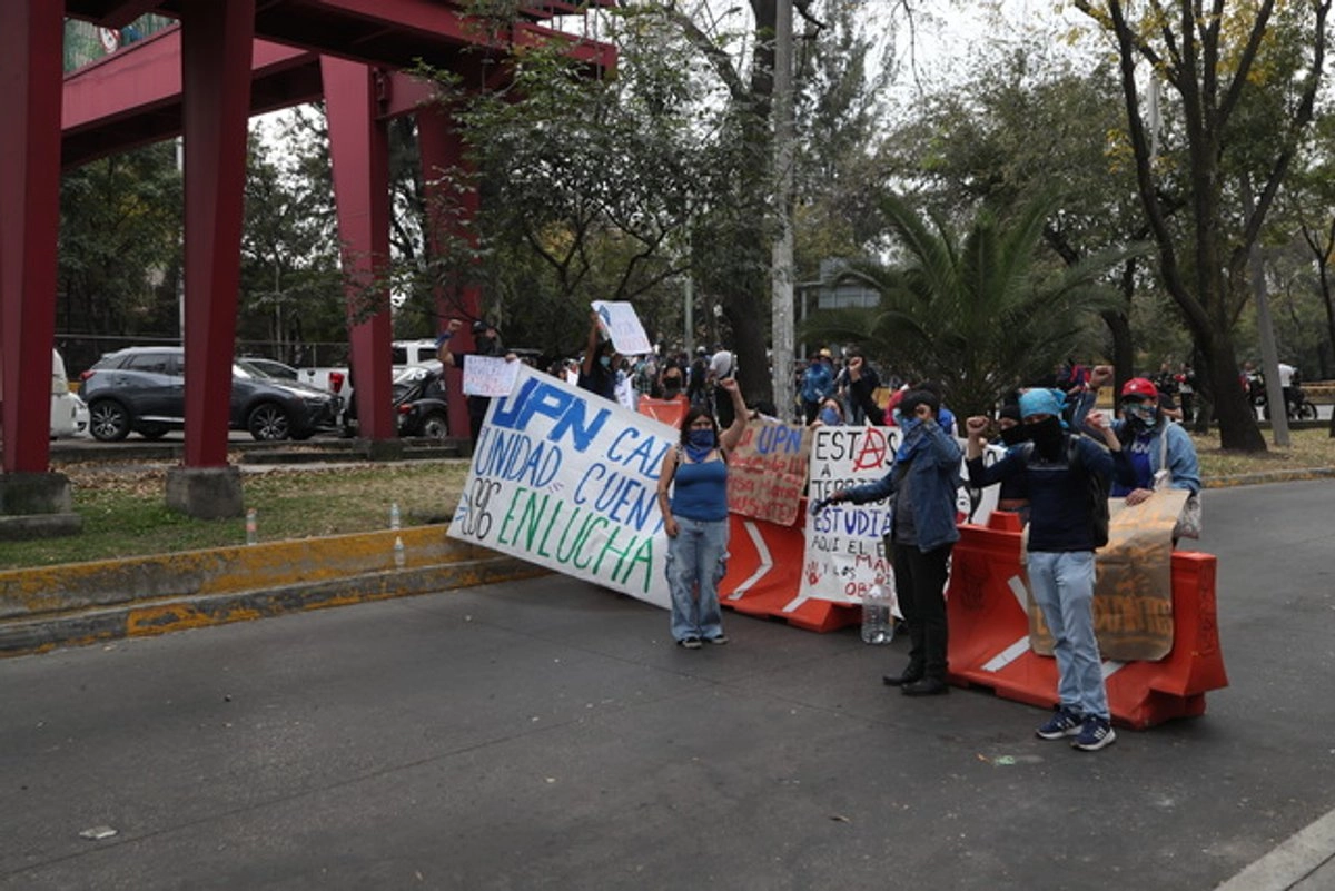 El 28 de octubre, estudiantes de la Universidad Pedagógica Nacional (UPN) de la Ciudad de México iniciaron un paro cultural de actividades. Foto 