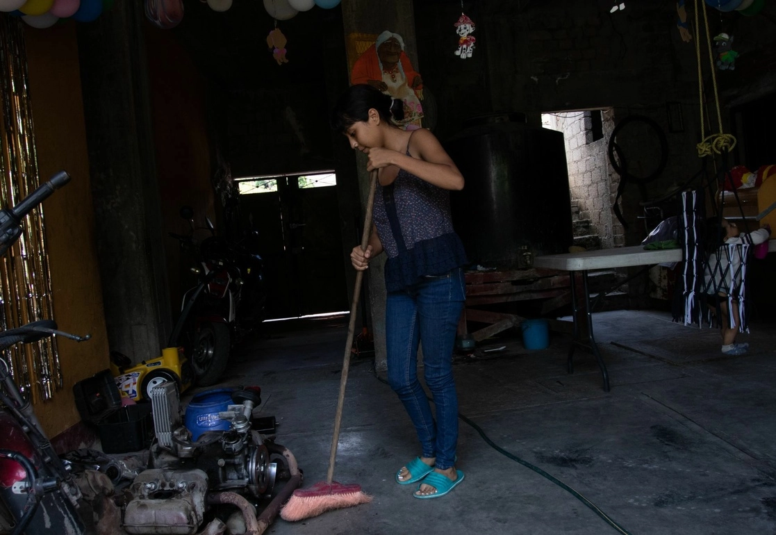 Ángeles tiene 19 años y es trabajadora del hogar. Foto Cuartoscuro / Archivo 