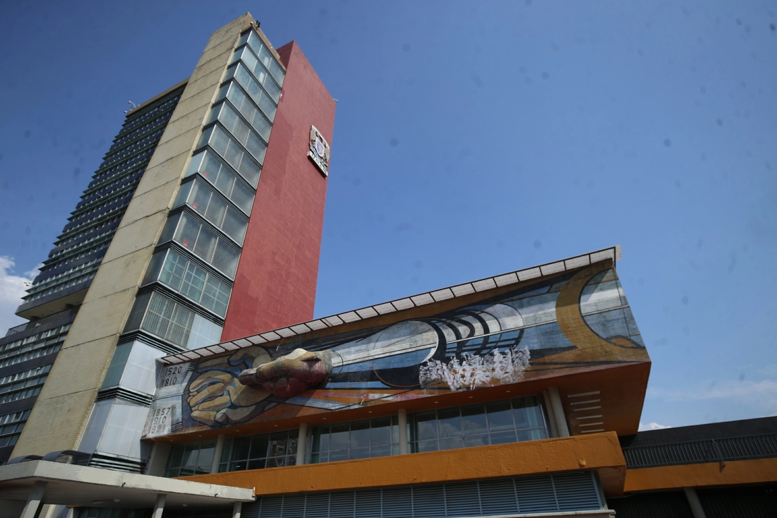 El edificio de la Rectoría de Ciudad Universitaria, en la capital del país. Foto Cristina Rodríguez / archivo 