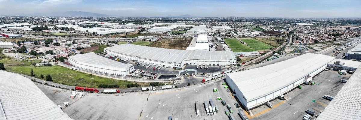 Imagen aérea de un parque industrial operado por Fibra Next. Foto