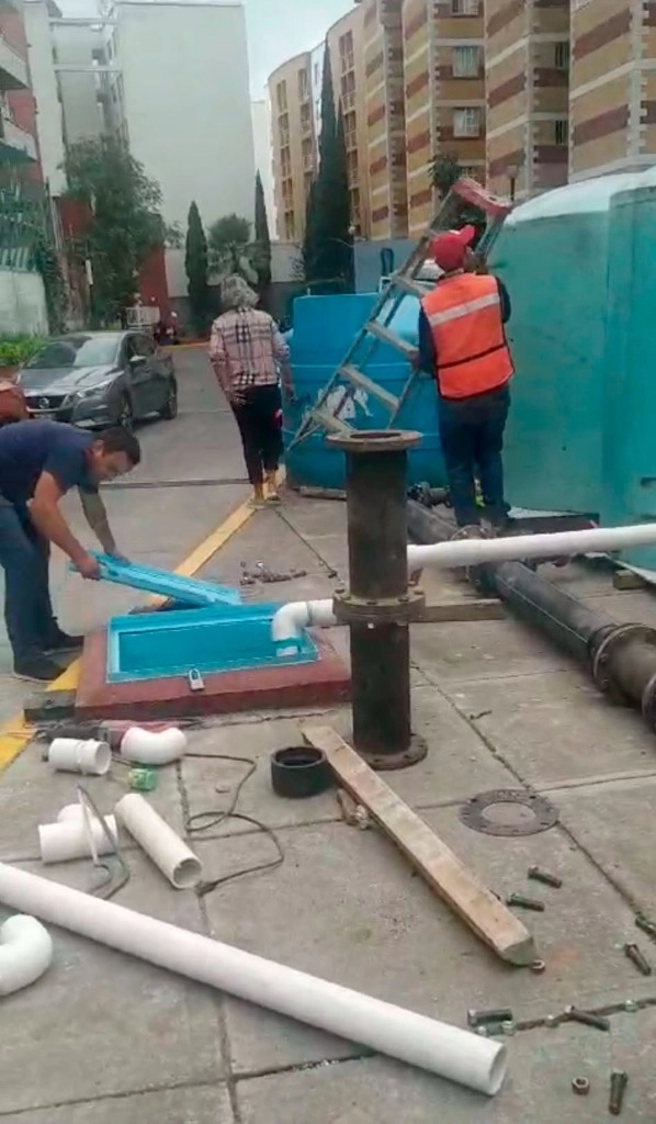 Desde el 23 se comenzaron a vaciar las cisternas y una semana después cientos de personas se quedaron sin agua, lo cual se prolongará hasta fin de año. Foto 'La Jornada'