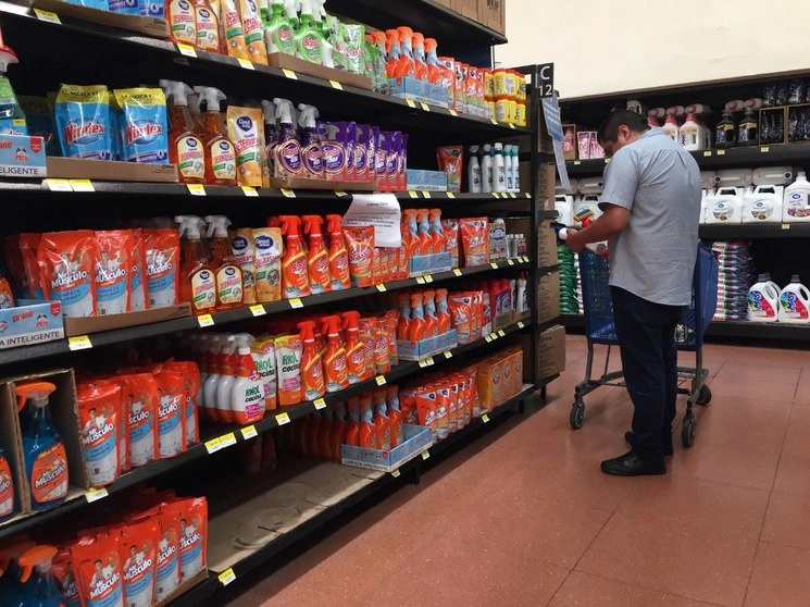 En un comunicado, la Unidem pidió no subir los precios de los productos básicos. Foto Cristina Rodríguez/Archivo