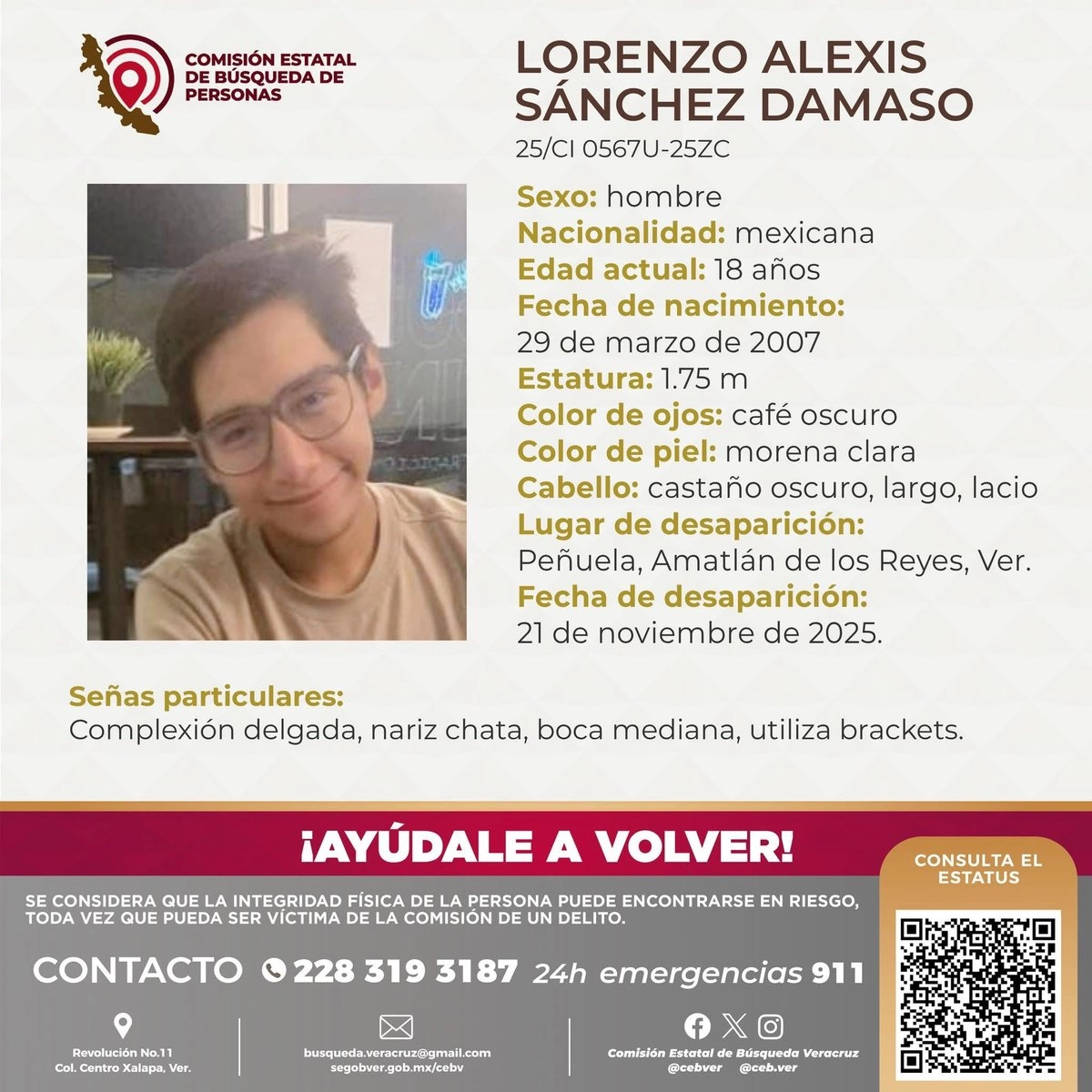 Como señas particulares, Alexis Sánchez Damaso tiene ojos y cabello café, complexión delgada, nariz chata, boca mediana, utiliza brackets.