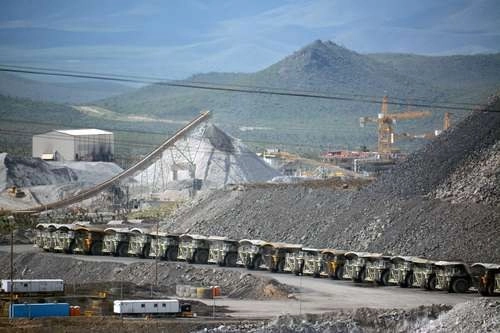 Peñasquito, mina a cielo abierto, de la canadiense Goldcorp, ubicada en el municipio de Mazapil, en el semidesierto norte de Zacatecas. Foto Alfredo Valadez / archivo   