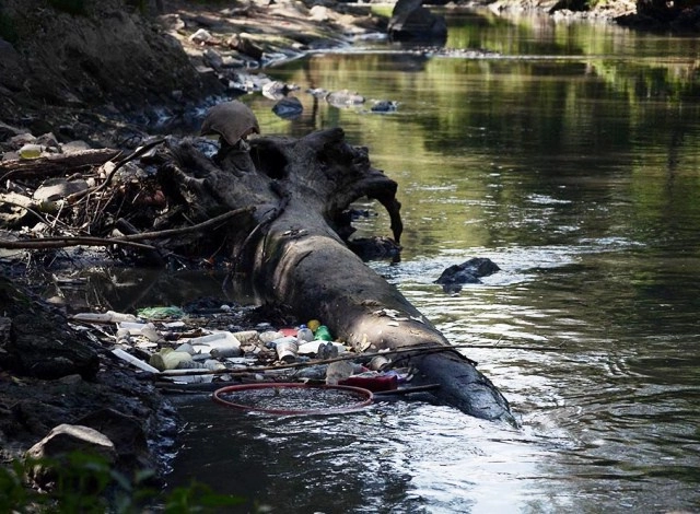 Contaminación en la cuenca del alto Atoyac. Foto Alejandro Ancona Camargo / La Jornada de Oriente / Archivo
