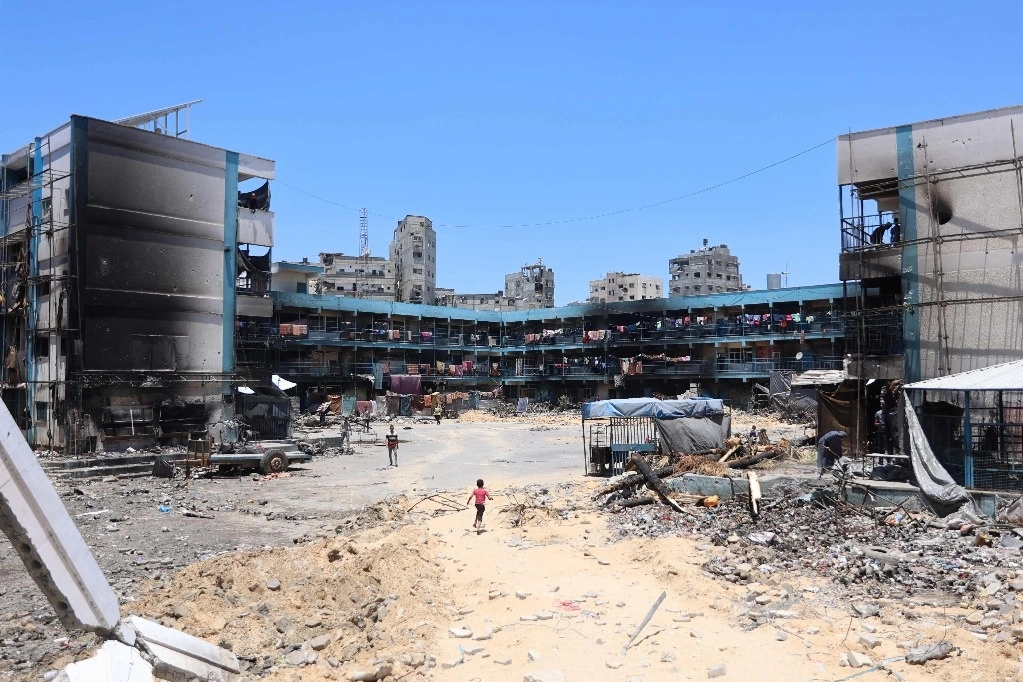 Escuela que alberga a desplazados internos de Gaza en el campo de refugiados de Jabalia, en el norte de Gaza, el 1 de junio de 2024. Foto Afp