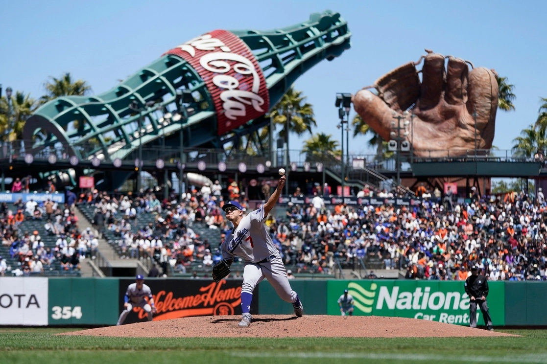 Julio Urias de los Dodhers. Foto Ap