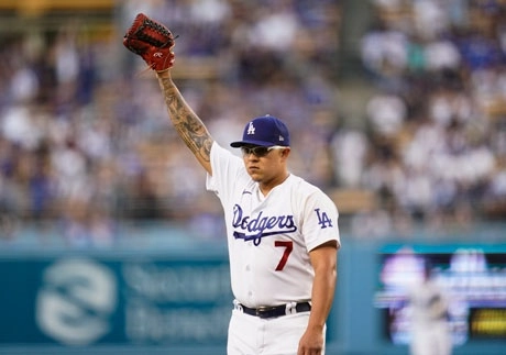 Anoche, Urías condujo a Los Dodgers a un triunfo de 8-3 sobre los Cerveceros de Milwaukee. Foto Ap 