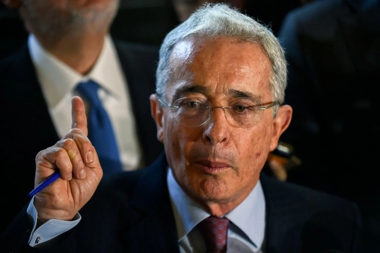 El ex presidente de Colombia, Álvaro Uribe, en imagen de archivo. Foto Ap