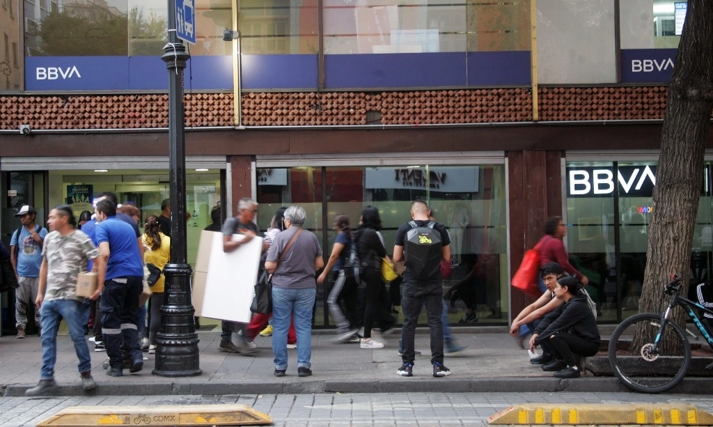 BBVA contribuyó con el 55% de las ganancias totales del consorcio financiero a nivel internacional. Foto Roberto García