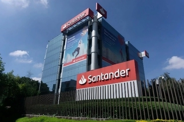 Instalaciones de Santander en la Ciudad de México. Foto La Jornada/ archivo