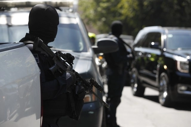 Solicitan a la Interpol México la emisión de fichas rojas para evitar una posible fuga del país. Foto Alfredo Domínguez / Archivo