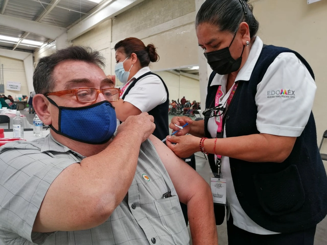 La jornada de vacunación en Ecatepec se realizará del 13 al 19 de mayo y por orden alfabético. Foto La Jornada