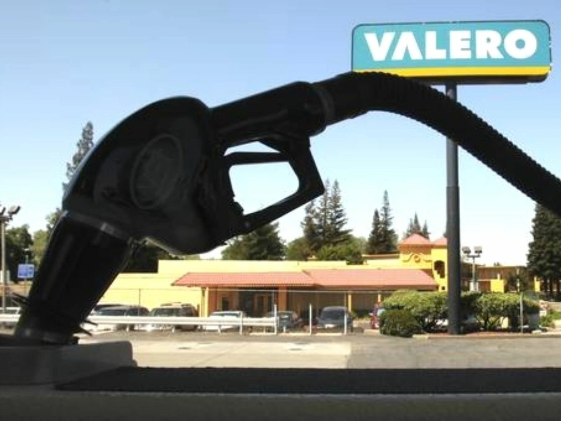 Gasolinera en Valero, en Sacramento, California. Foto Ap
