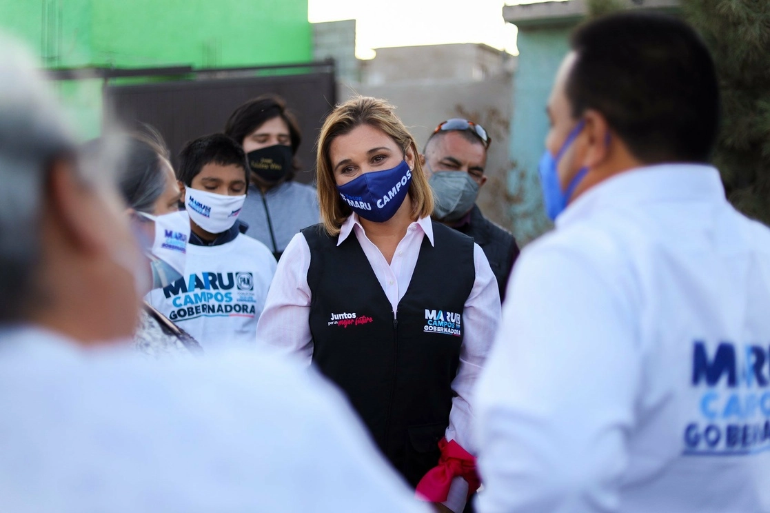 Pese a las impugnaciones de Morena, MC y Fuerza por México, el Tribunal Estatal Electoral de Chihuahua determinó válida la candidatura de la panista. Foto tomada del Twitter @MaruCampos_G
 