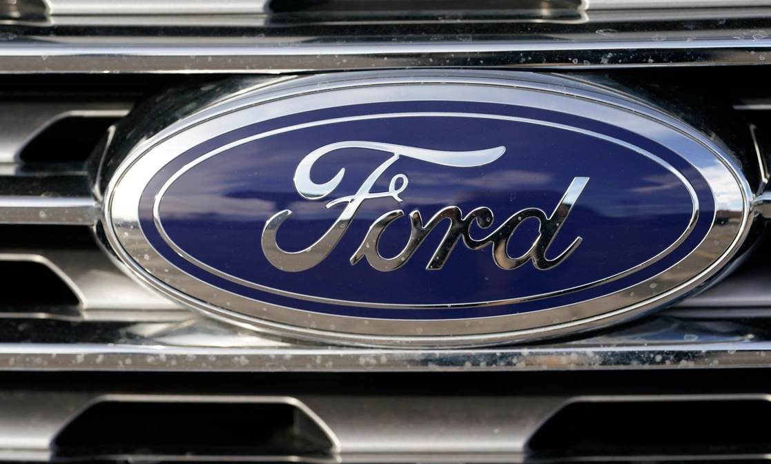Las acciones de Ford Motor cotizaron en 25.02 dólares por título. Foto Ap