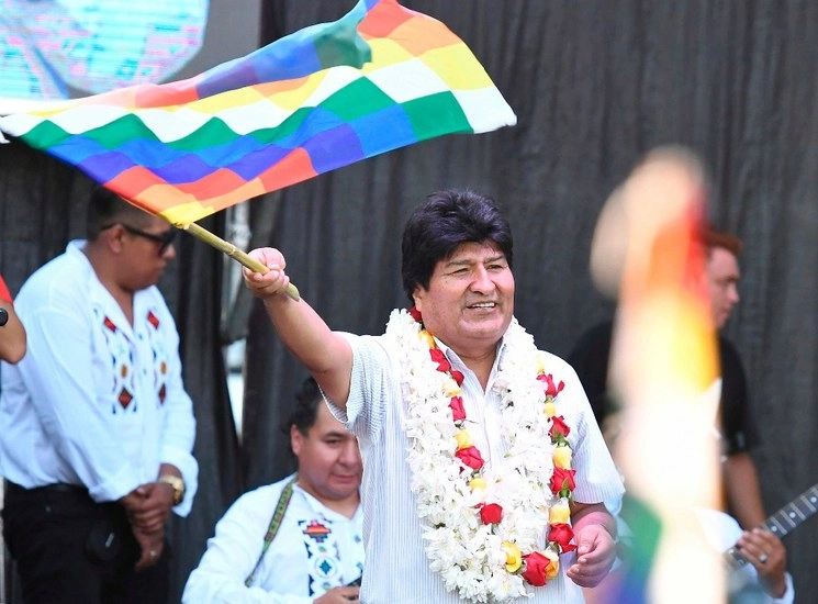 Evo Morales celebró aquí los 14 años de la fundación del Estado Plurinacional en Bolivia. Foto Afp