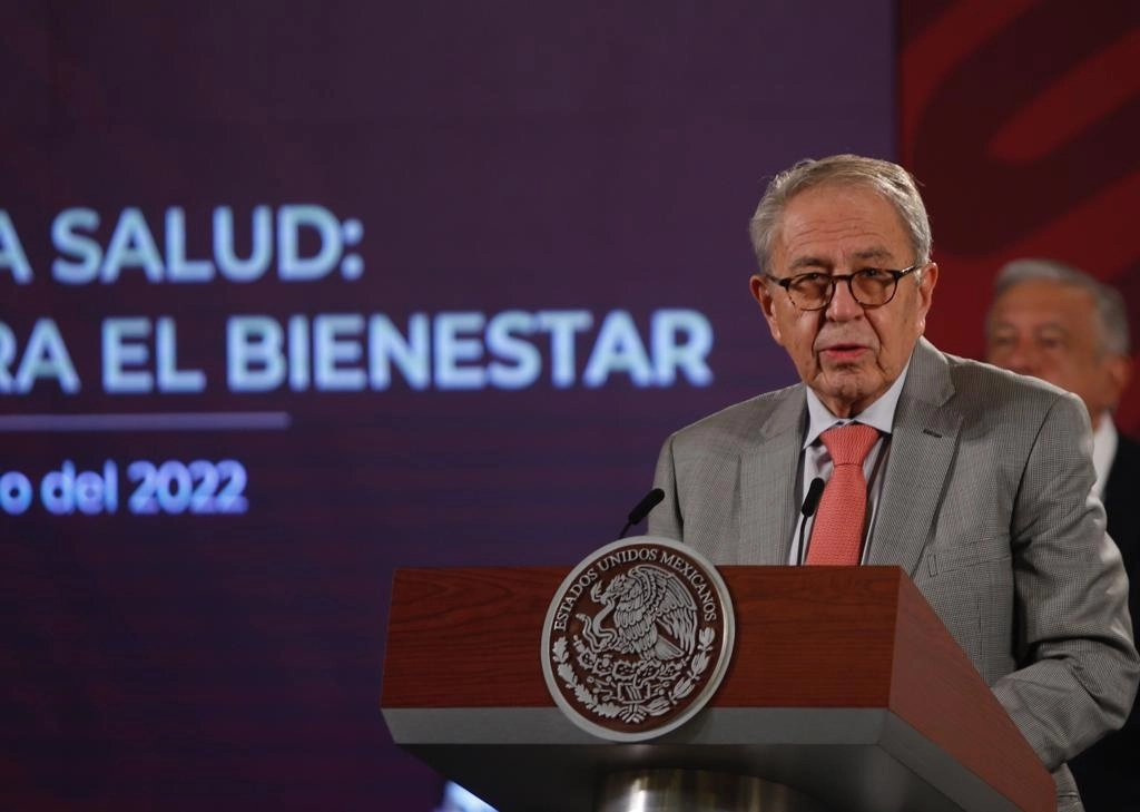 El secretario de Salud, Jorge Alcocer, durante la conferencia de prensa matutina en Palacio Nacional. Foto Guillermo Sologuren