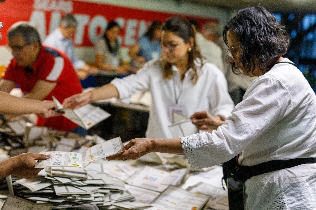 En Nuevo Laredo se realizará un conteo de voto por voto ya que los resultados que arrojó el PREP fueron muy cerrados. Foto Pablo Ramos