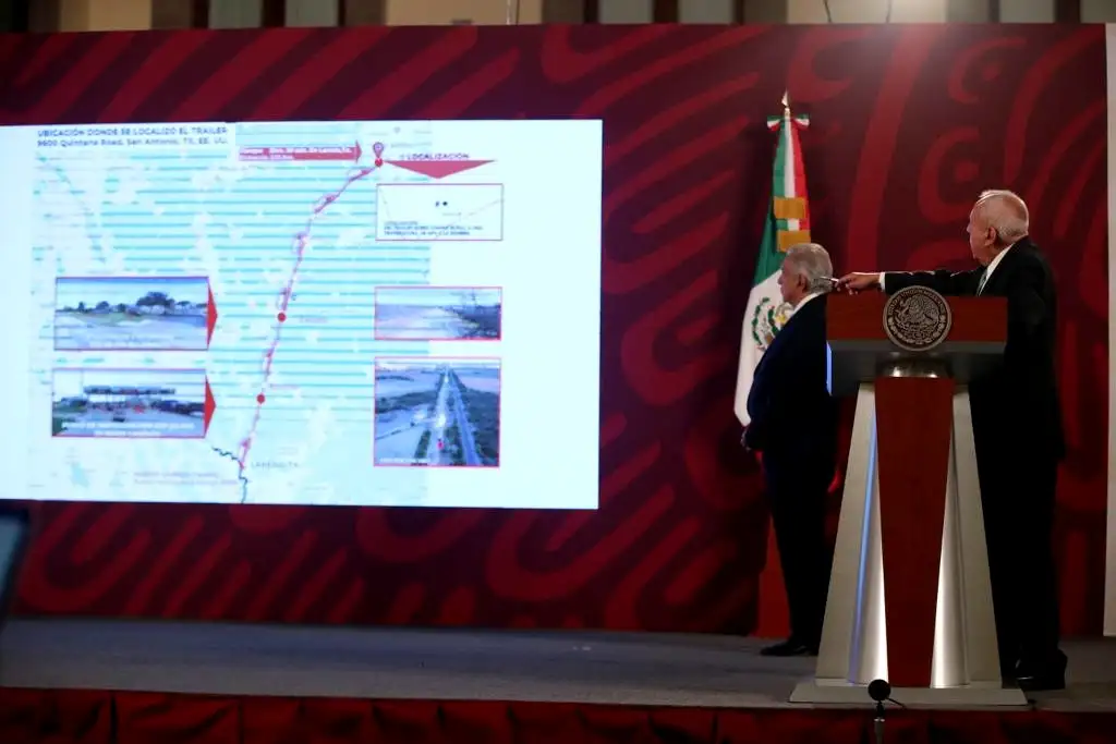 El comisionado del Instituto Nacional de Migración, Francisco Garduño, expone las últimas informaciones sobre el caso de la muerte de 51 migrantes en Estados Unidos, durante la conferencia matutina presidencial del 29 de junio de 2022. Foto José Antonio López