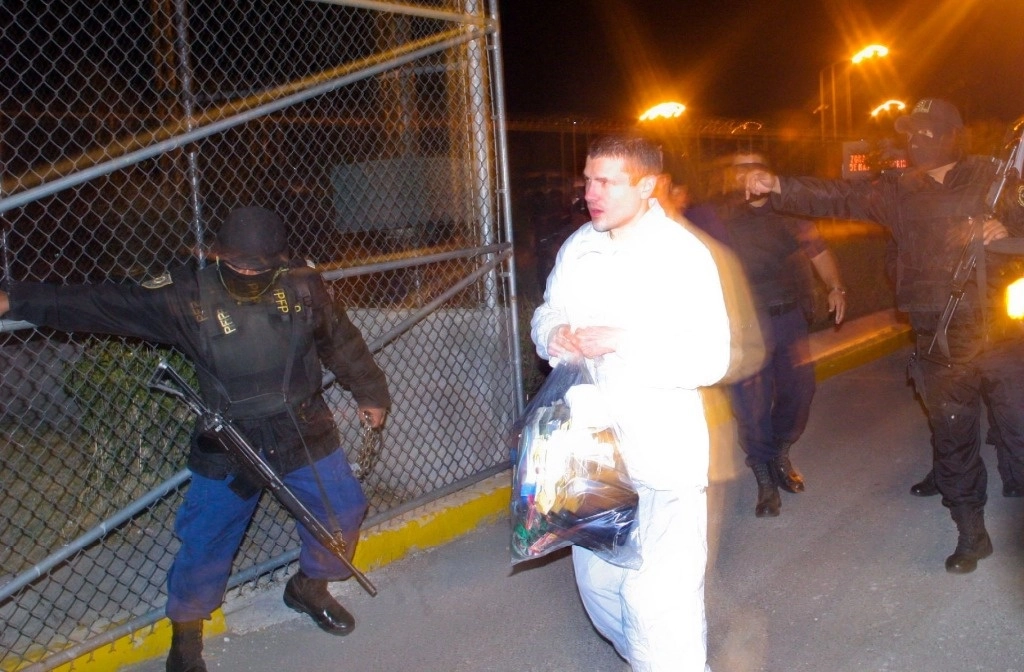 Iván Archivaldo Guzmán Salazar, "El Chapito", en el penal del Altiplano. Foto Cuartoscuro / Archivo