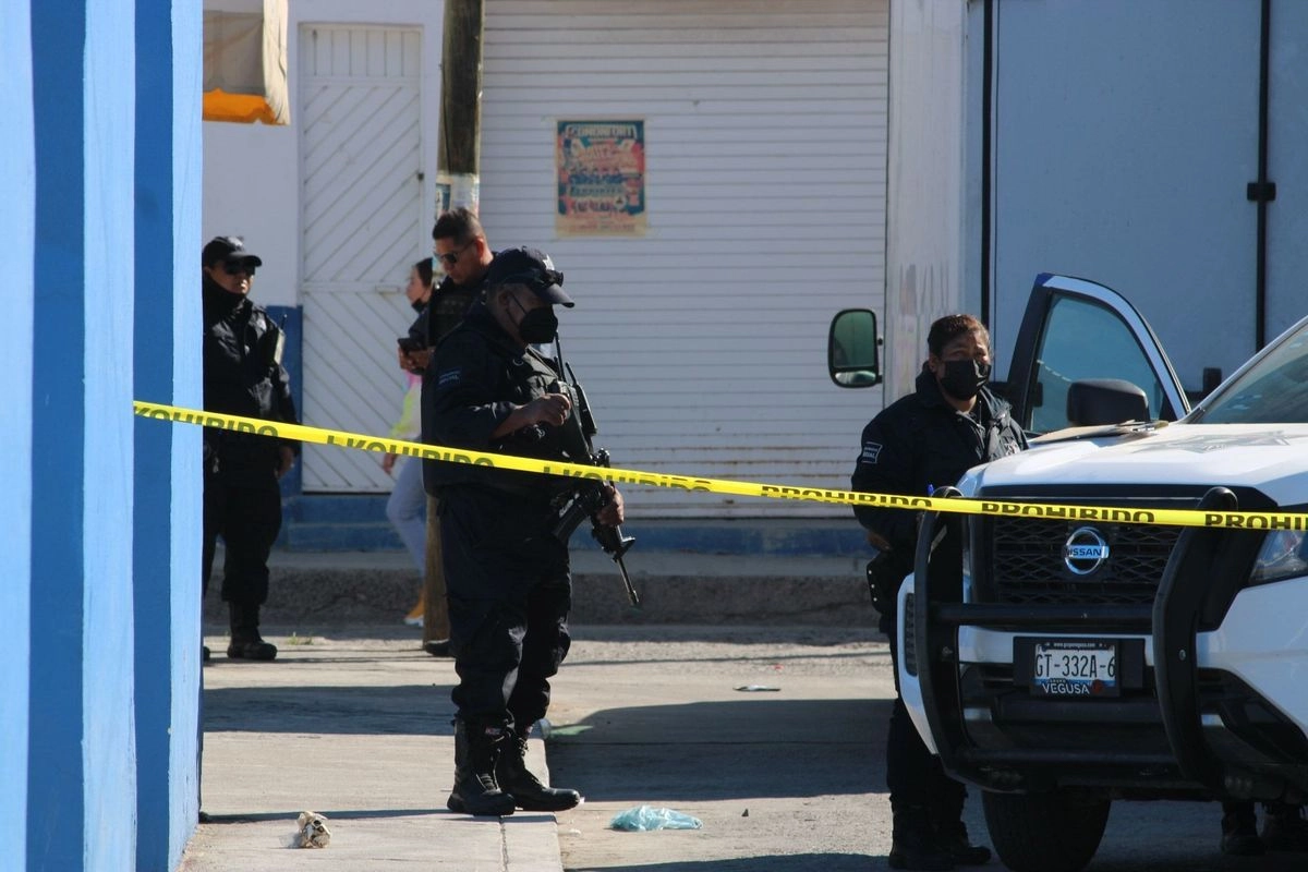 Durante la madrugada del 18 de agosto se perpetró un ataque armado en la fiesta de la Virgen de San Juan, en San Miguel de Allende, Guanajuato; según el alcalde priísta, Mauricio Trejo, la agresión iba dirigida a José Luis 'El Chato'; Emmanuel 'El Mane' y Óscar 'El Junior', personas con un amplio historial criminal. Foto 