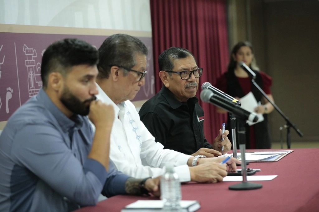 Gerardo Mérida Sánchez, Secretario de Seguridad Publica en Sinaloa, expuso que fueron alrededor de  20 minutos que grupos de personas, se dispersaron a bordo de motocicletas, vehículos  para dispararles. Foto sinaloa.gob.mx 