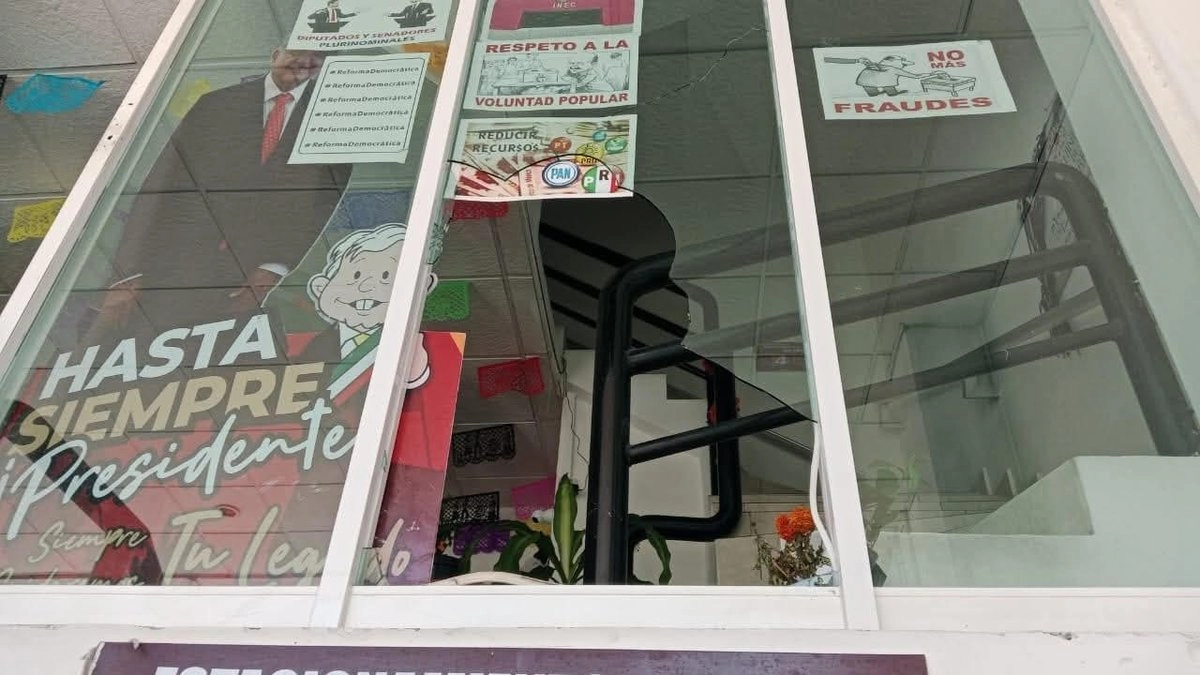 Morena llamó a las autoridades estatales a reforzar la vigilancia y brindar protección inmediata a su sede. Foto