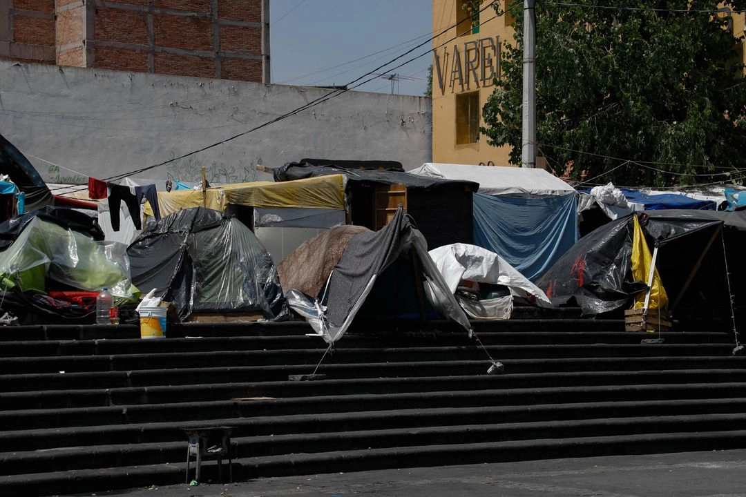 El gobierno de CDMX planea instalar un campamento para migrantes en el lote conocido como El Gran Mural, en la alcaldía Azcapotzalco. Foto 