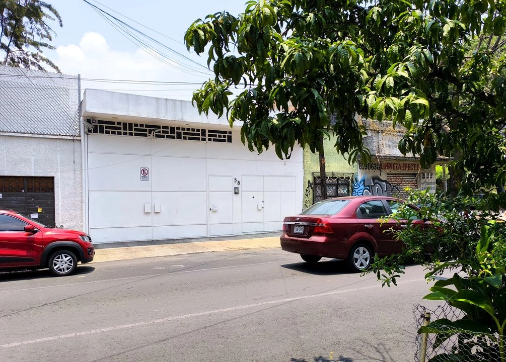 Vecinos reportaron la presunta invasión del predio marcado con el número 58, ubicado entre las calles Don Juan y Elena de la colonia Nativitas, en la alcaldía Benito Juárez. Foto 