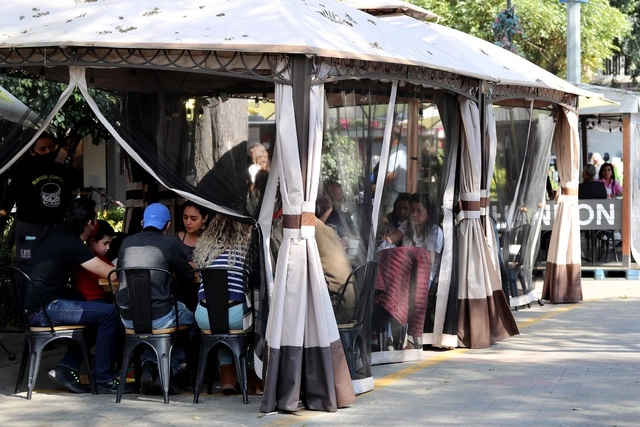 Algunos vecinos de Polanco en la CDMX consideran peligroso las actividades de reactivación económica. Foto Roberto García