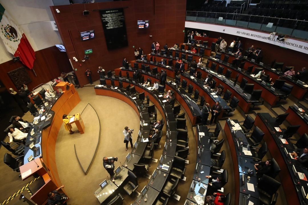 De forma acelerada y por unanimidad, el Senado autorizó el ingreso de 155 militares estadunidenses para participar en el Ejercicio Bilateral Anfibio FÉNIX 2025. Foto