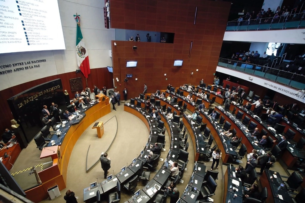 Sesión en el Senado de la República, en la Ciudad de México. Foto Cristina Rodríguez / Archivo