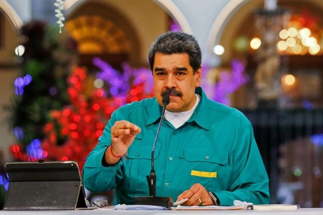 Nicolás Maduro anunció las inversiones privadas en el sector petrolero para contrarrestar las consecuencias por las restricciones de EU. Foto Afp
