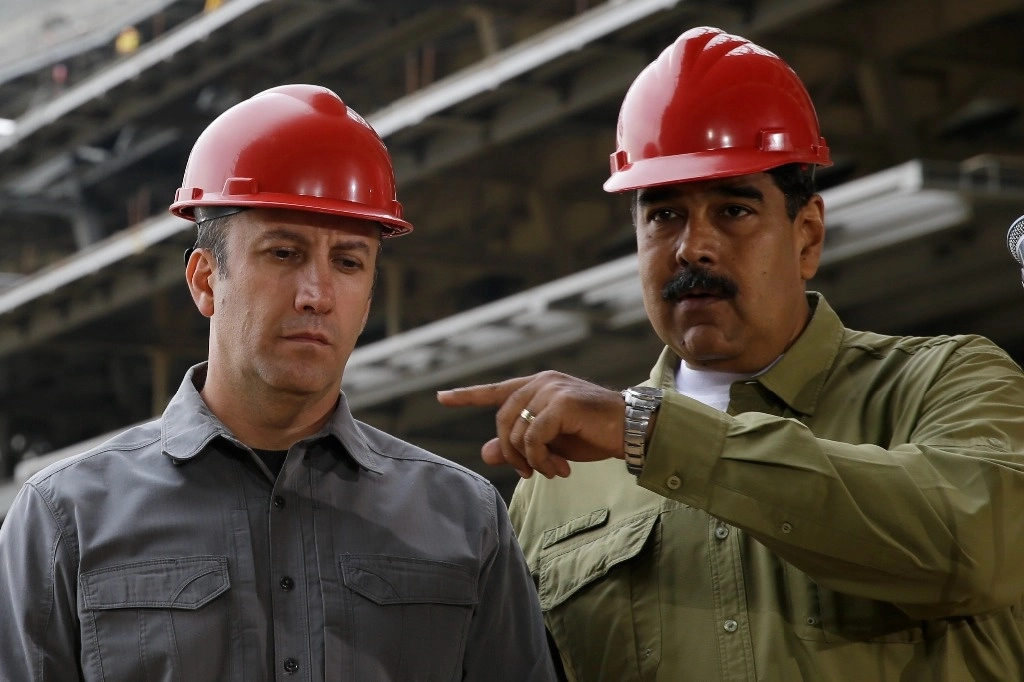 El presidente de Venezuela, Nicolás Maduro, y el ex vicepresidente Tareck El Aissami. El gobierno de Venezuela anunció el 9 de abril de 2024 el arresto de El Aissami por presuntas acusaciones de corrupción, un año después de su renuncia como ministro de Petróleo. Foto Ap