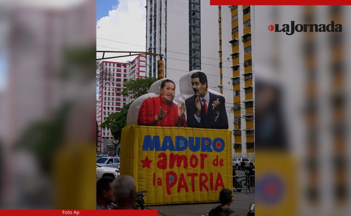 Anuncio inflable en un mercado de Caracas.