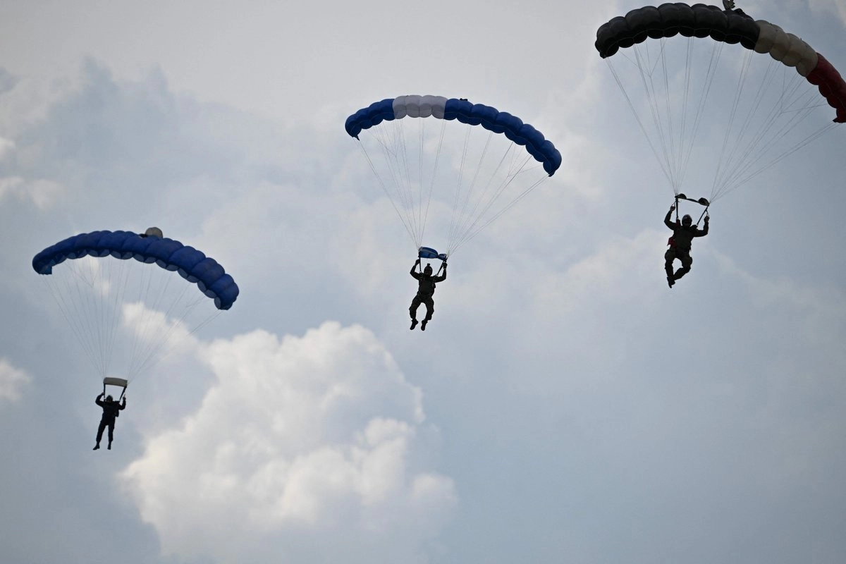 El presidente de Venezuela, Nicolás Maduro, considera a las Fuerzas Armadas la "columna vertebral de la estabilidad, la paz y el futuro del país", aseveró el coronel Gabriel Alejandro Rendón Vílchez. Foto