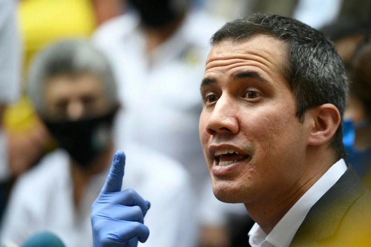 Una coalición de partidos políticos en Venezuela, liderada por Juan Guaidó, dijo que no participará en las elecciones de diciembre. Foto Ap