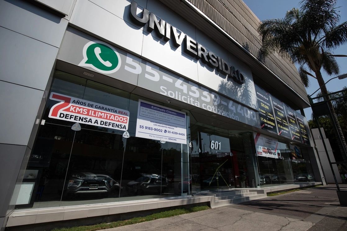 La caída en el consumo privado por la crisis económica del año pasado, en el mercado automotor resultó en las ventas más bajas desde 2011. Foto Pablo Ramos / Archivo