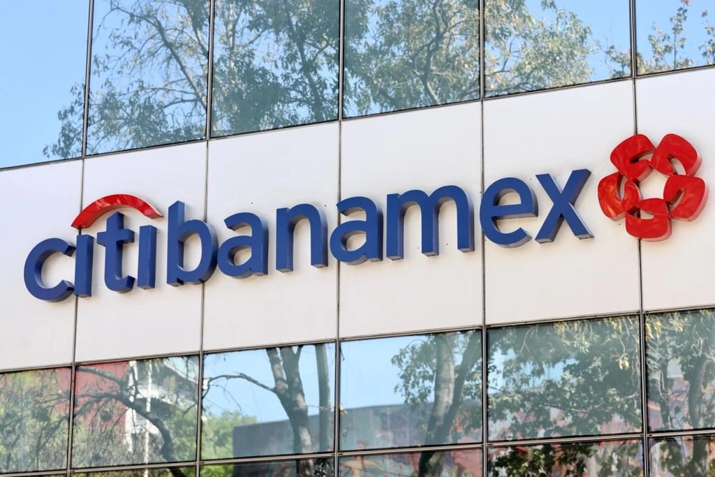 Fachada de una sucursal de Citibanamex en la Ciudad de México. Foto Roberto García Ortiz